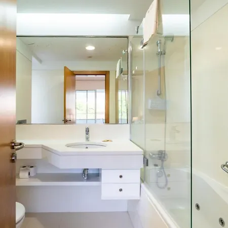 Guestready - Relaxing Escape With Pool דירה *