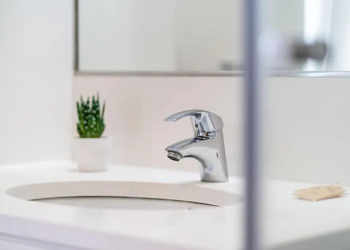 아파트 Guestready - Relaxing Escape With Pool 푼샬